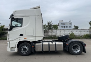 DONGFENG GX DFH4180 (МРМ 18т) ТЯГАЧ 4×2